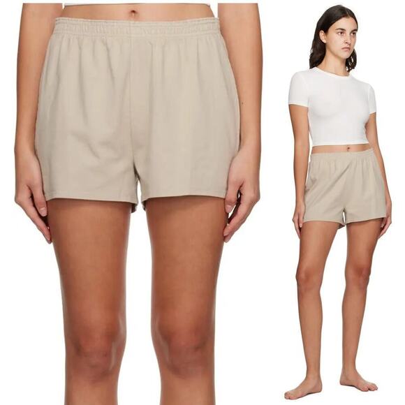 SKIMS Outdoor Drapey Sofi Shorts Pull On Classic Boxer Stone Tan NWT Size 3X - Picture 1 of 11